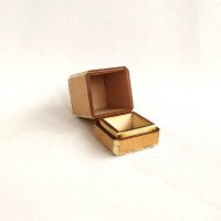 wooden box ash/walnut